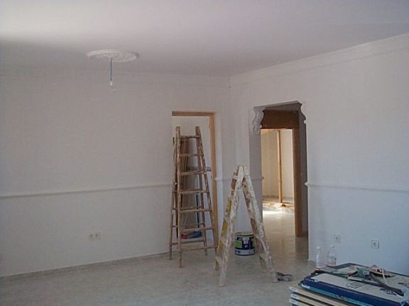 new inside.jpg (21279 bytes)